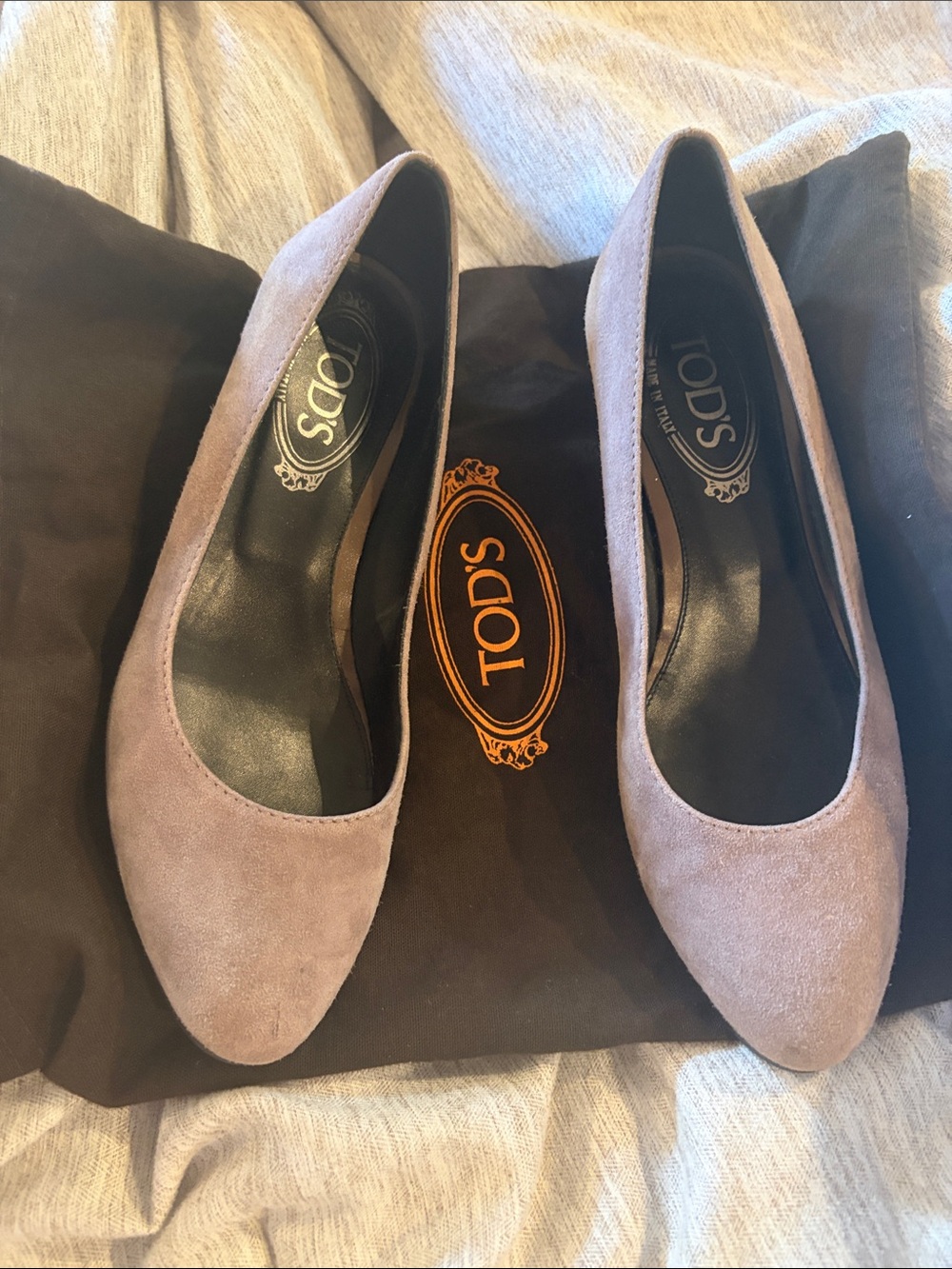 TOD'S Mauve Suede Low Heel Pumps